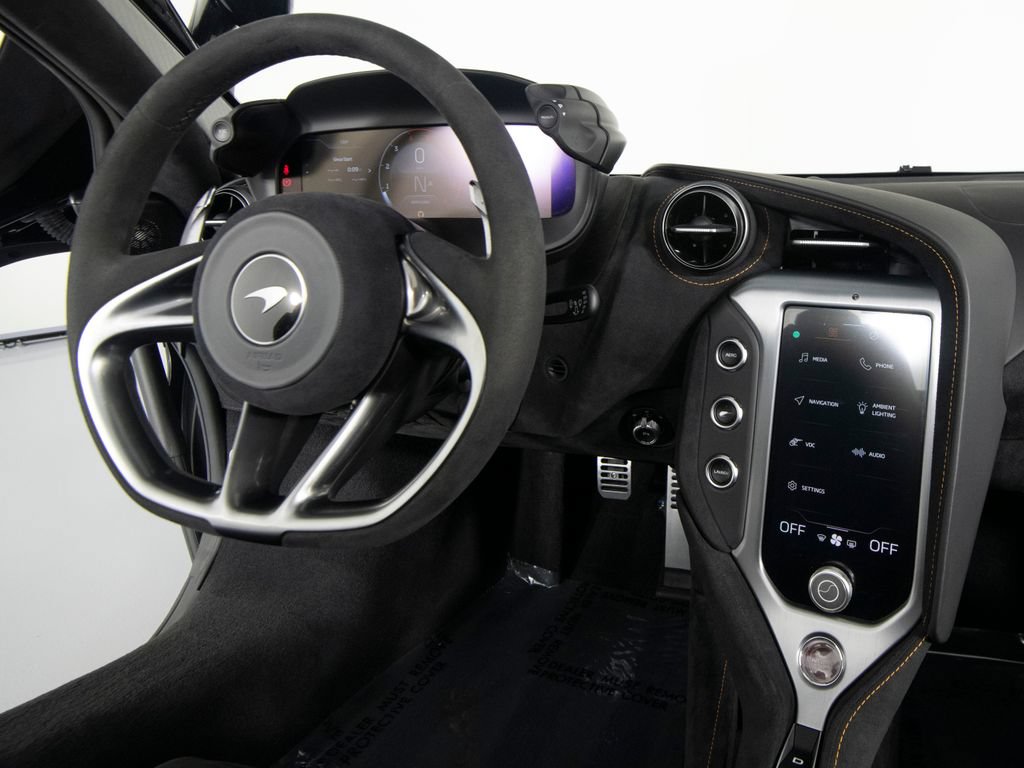 Used 2024 McLaren 750S Spider photo 28