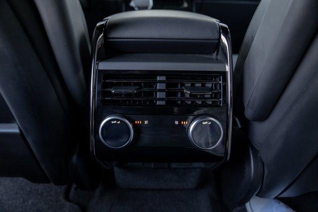 2024 Land Rover Range Rover Sport SE