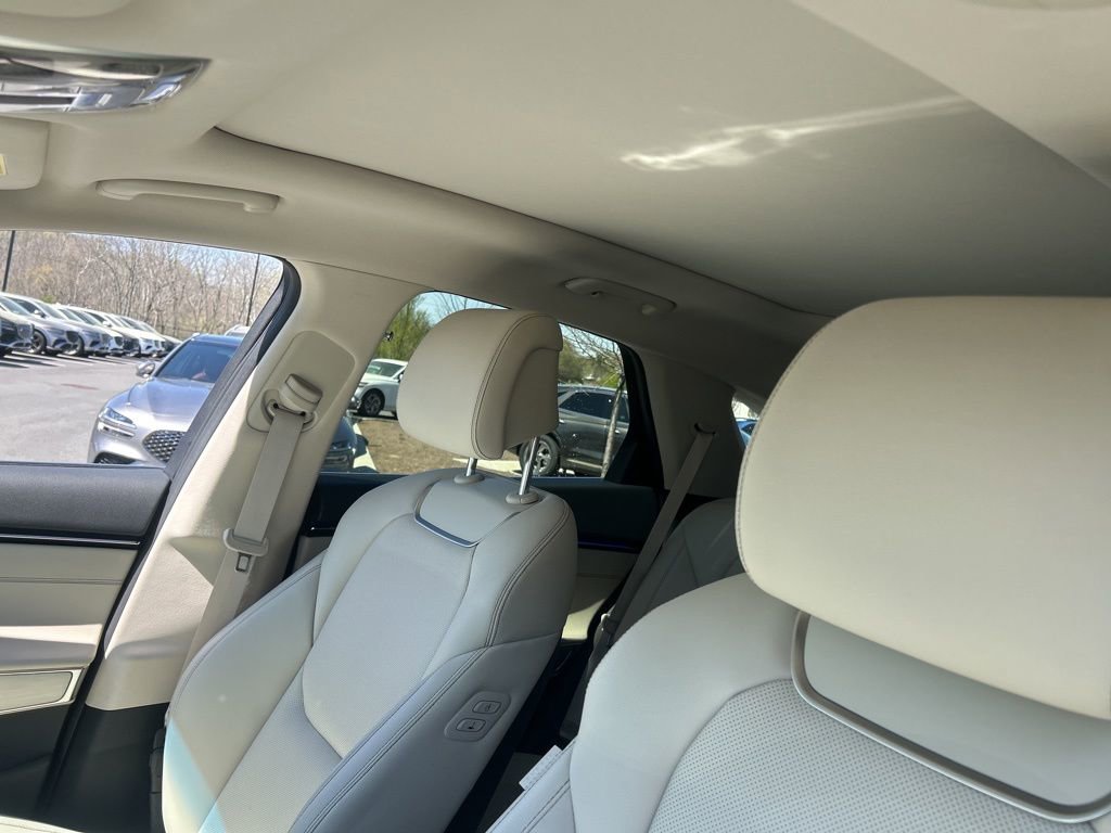 2026 Genesis Gv70 2.5T Select