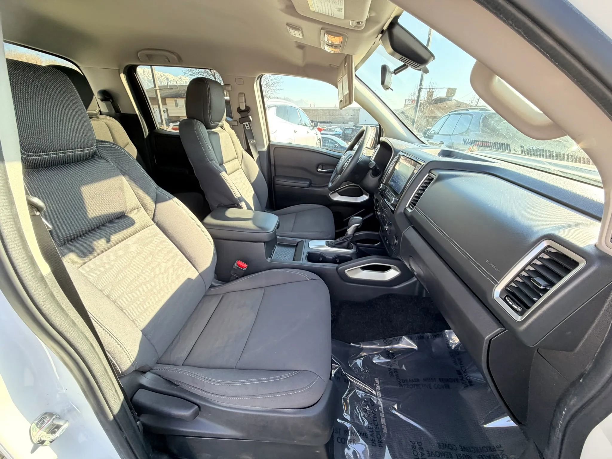 2023 Nissan Frontier SV