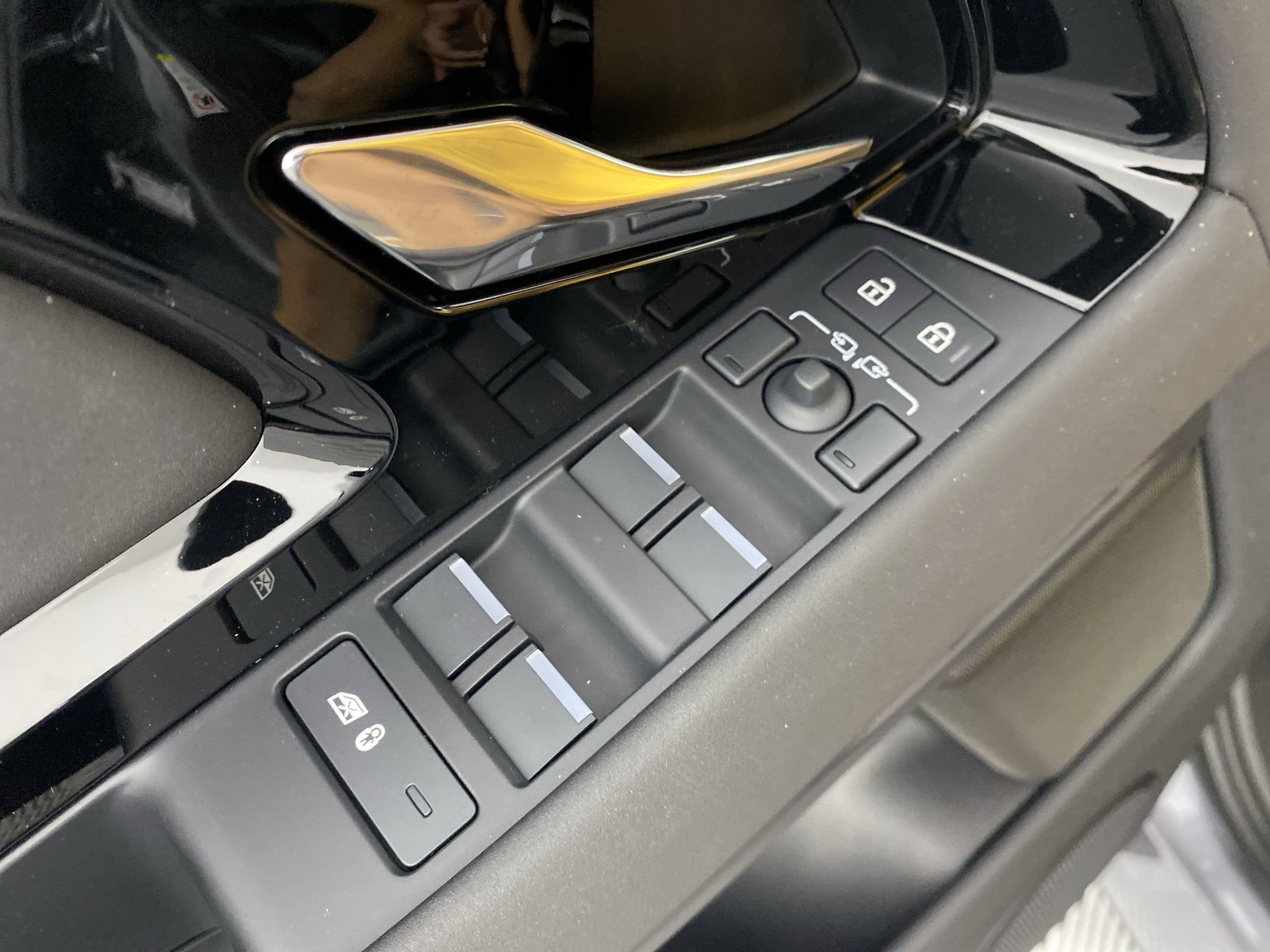 2026 Land Rover Range Rover Evoque S