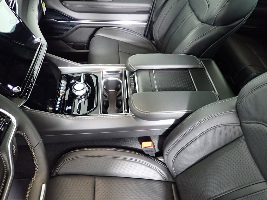 2026 Jeep Grand Wagoneer Summit