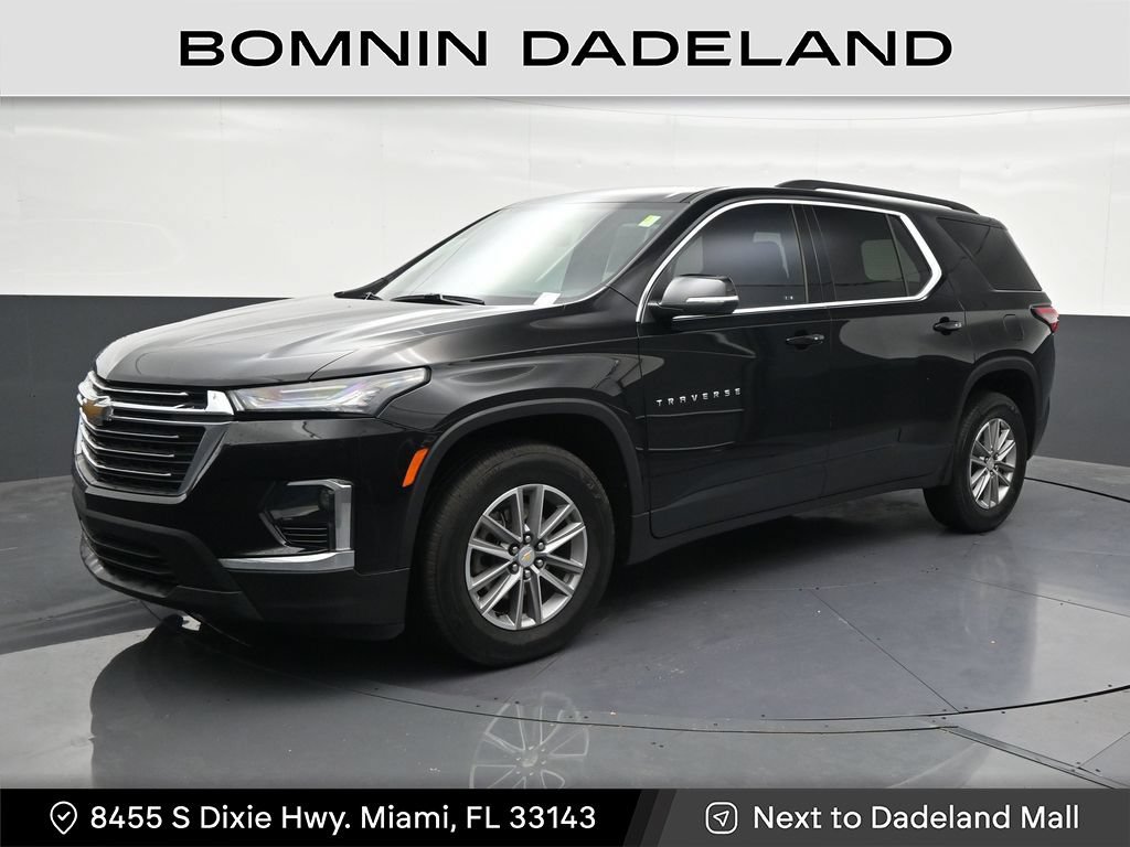 Used 2023 Chevrolet Traverse LT