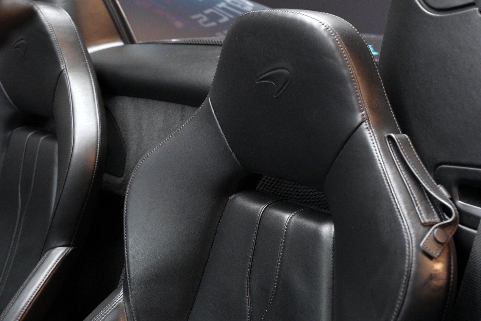 Used 2020 McLaren 600LT Spider photo 10