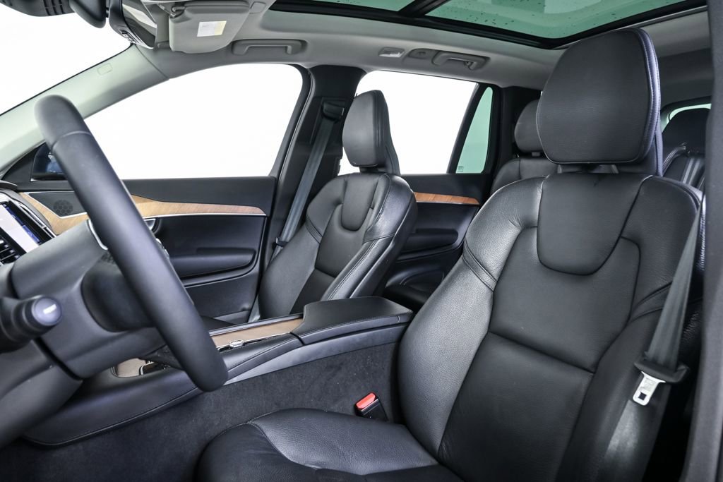 2023 Volvo Xc90 B5 Plus