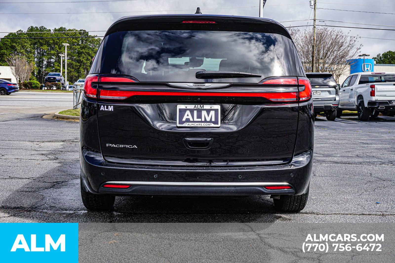 2024 Chrysler Pacifica Touring-L