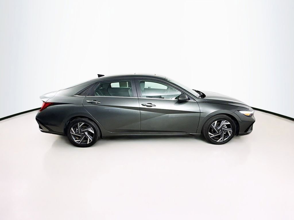 Used 2025 Hyundai Elantra SEL