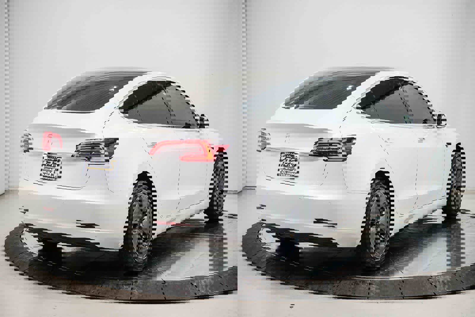 2020 Tesla Model 3 Standard Range