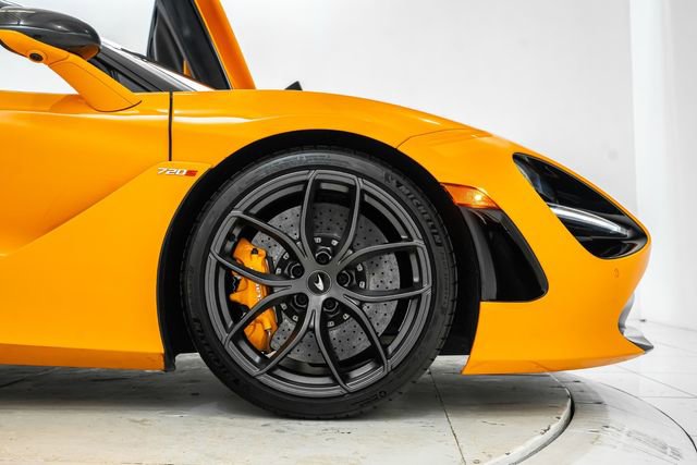 Used 2020 McLaren 720S Performance photo 21