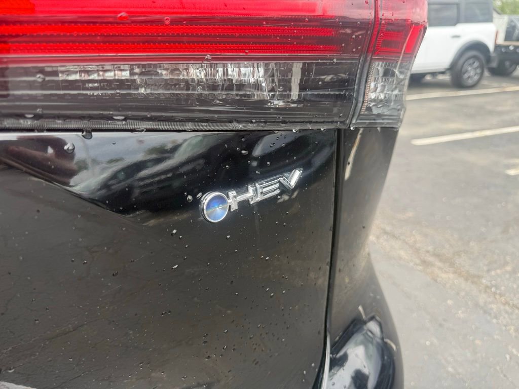 2025 Toyota Highlander Platinum