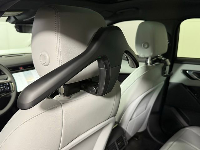 2026 Land Rover Range Rover Velar Dynamic SE