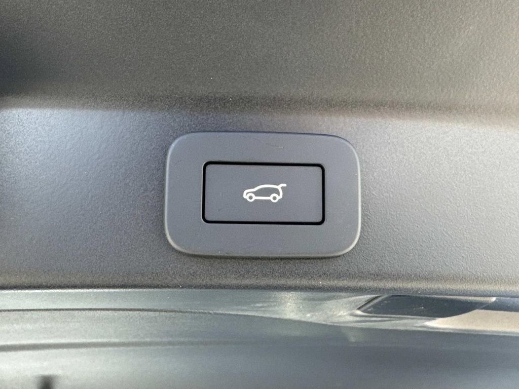 2026 Jaguar F-Pace R-Dynamic S