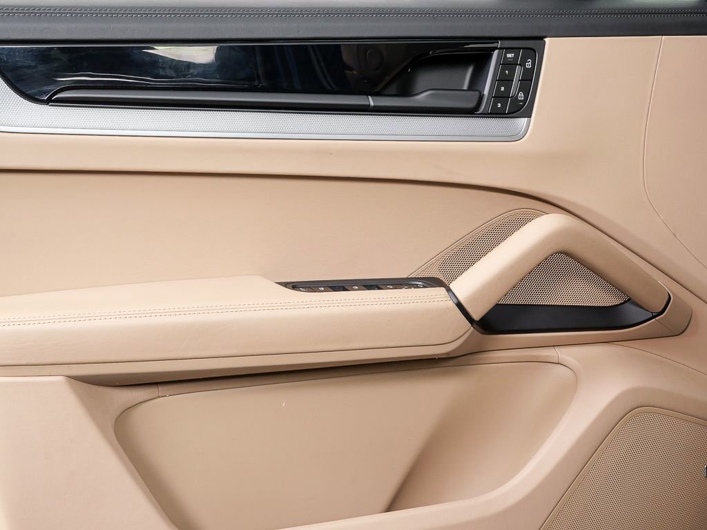 2024 Porsche Cayenne Coupe