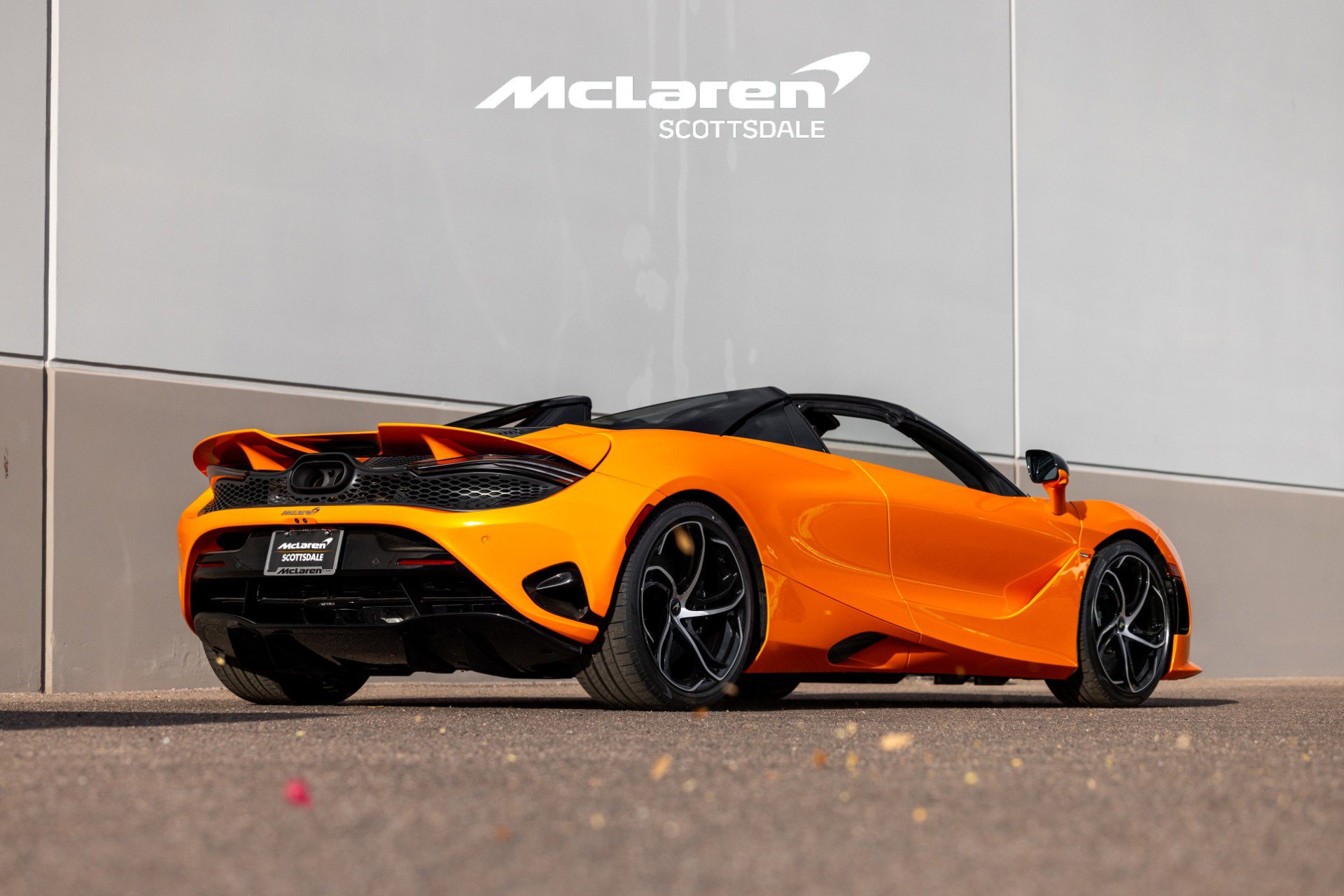 Used 2024 McLaren 750S Spider photo 9