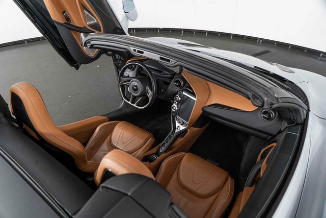 Used 2020 McLaren 720S Luxury photo 28