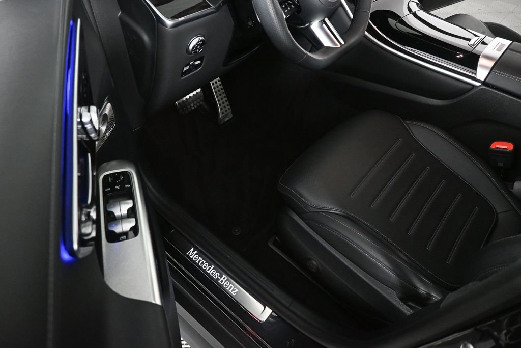 2024 Mercedes-Benz GLC 300