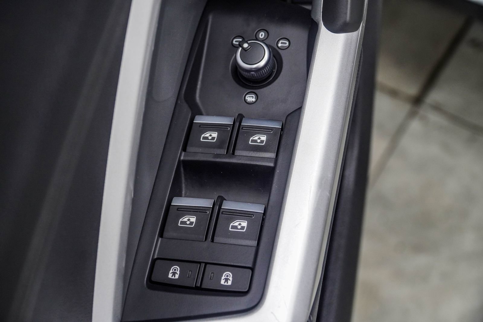 2025 Audi Q3 2.0T Premium