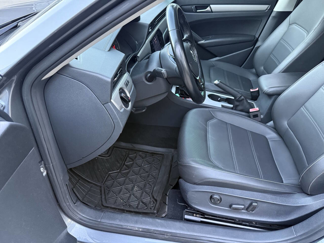 2020 Volkswagen Passat 2.0T SE