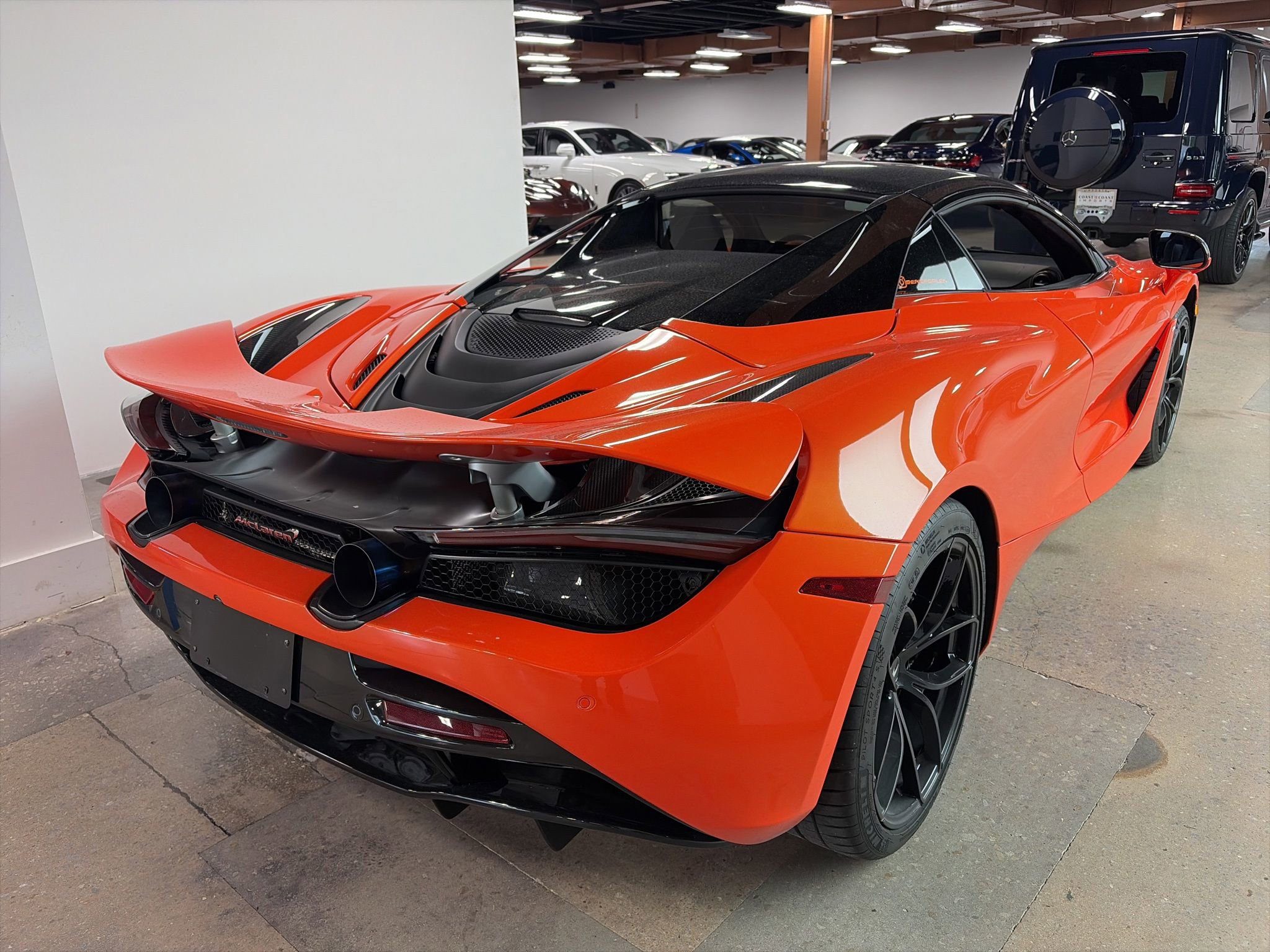 Used 2022 McLaren 720S Spider photo 4