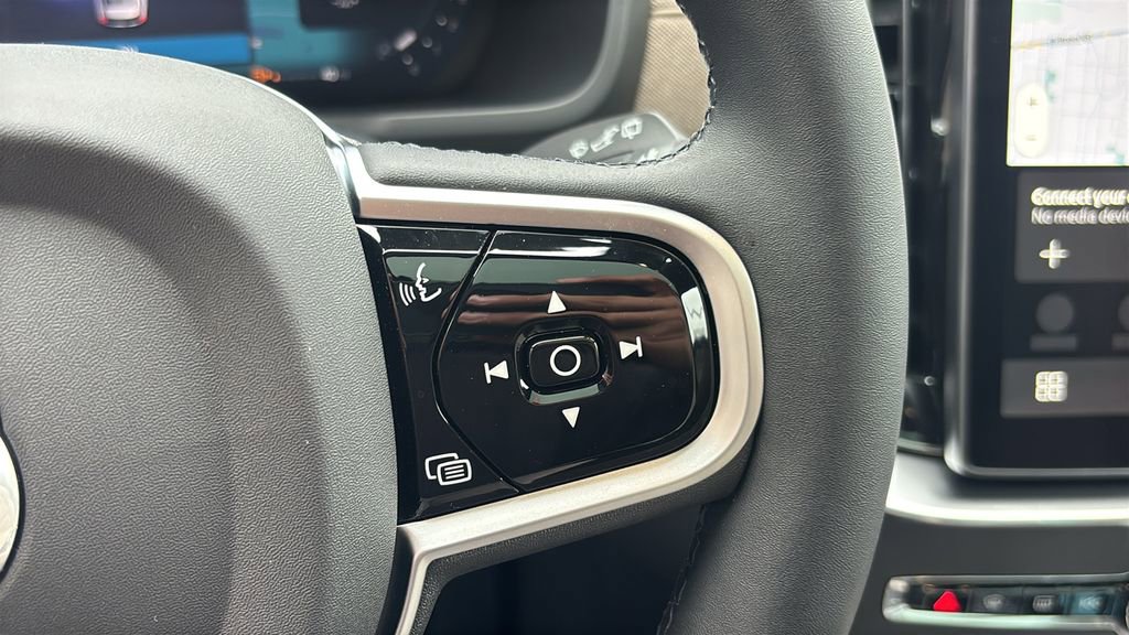 2026 Volvo Xc90 B6 Plus