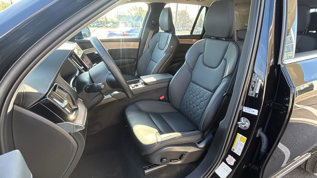 2025 Volvo Xc90 B6 Plus