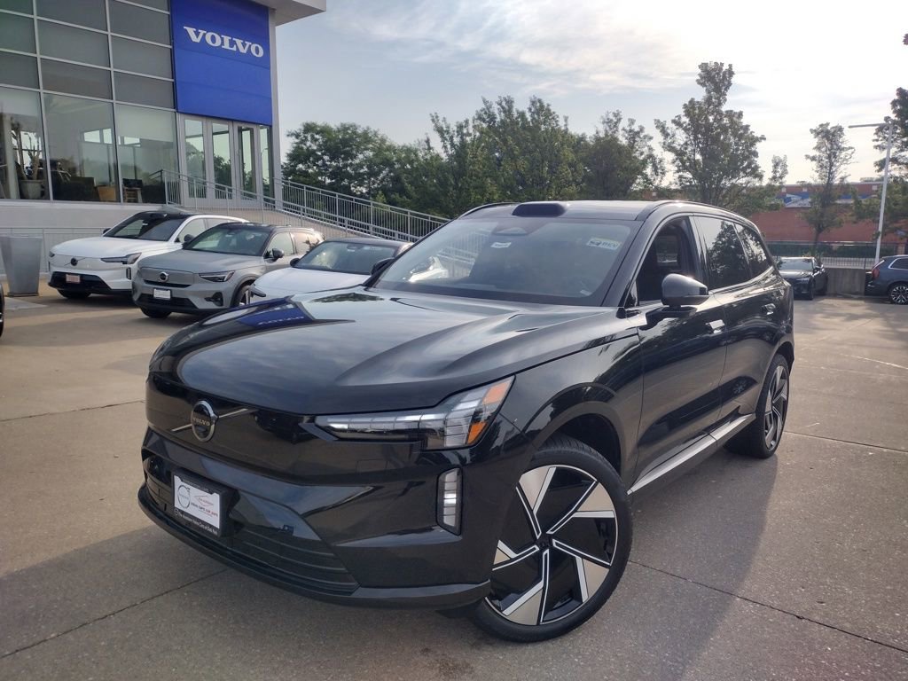 New 2025 Volvo EX90 Plus