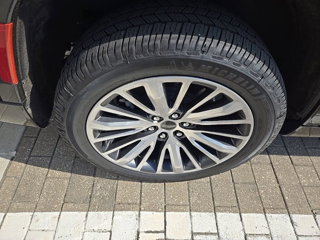 2023 Jeep Grand Wagoneer Series III