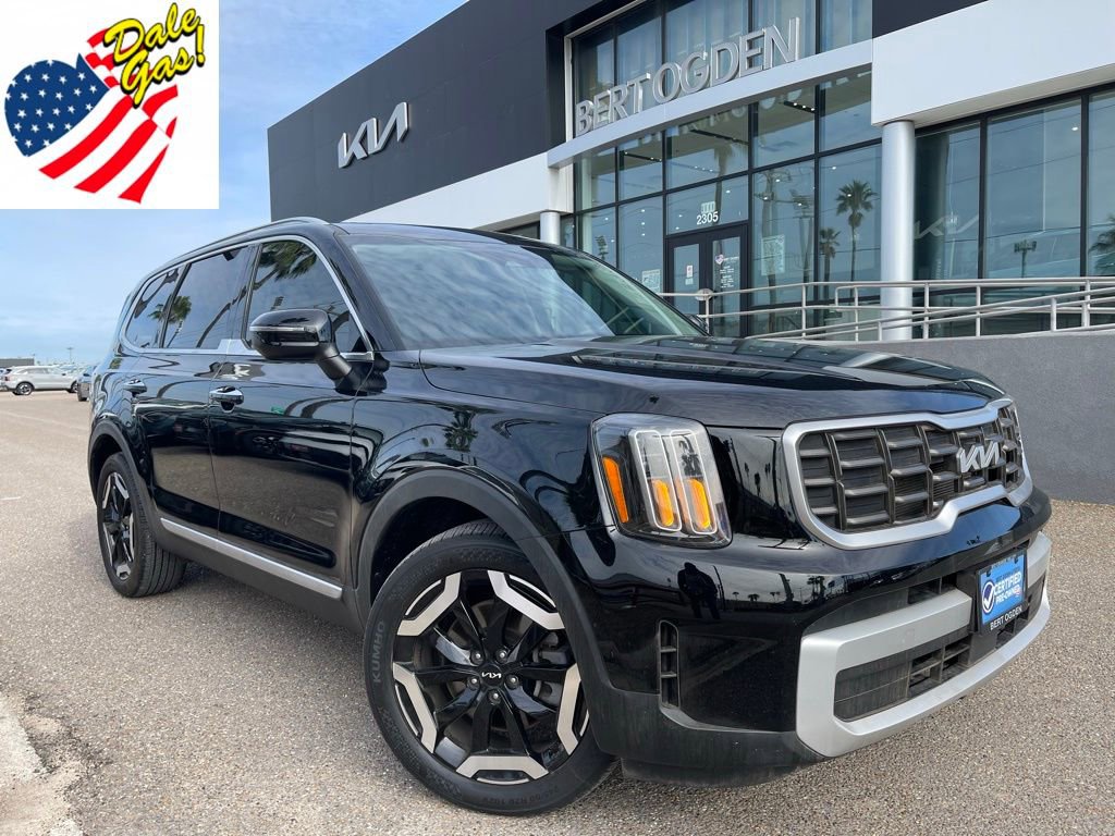 Used 2024 Kia Telluride S w/ S Sunroof Package