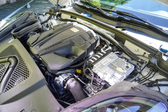 2025 Porsche Macan GTS