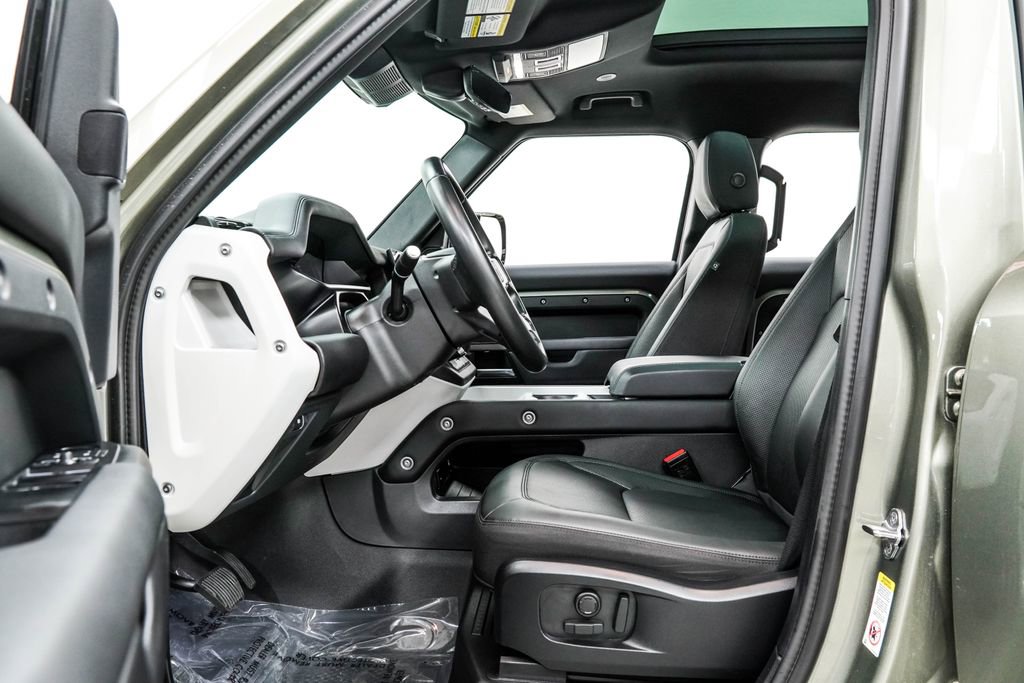 2025 Land Rover Defender 110 S