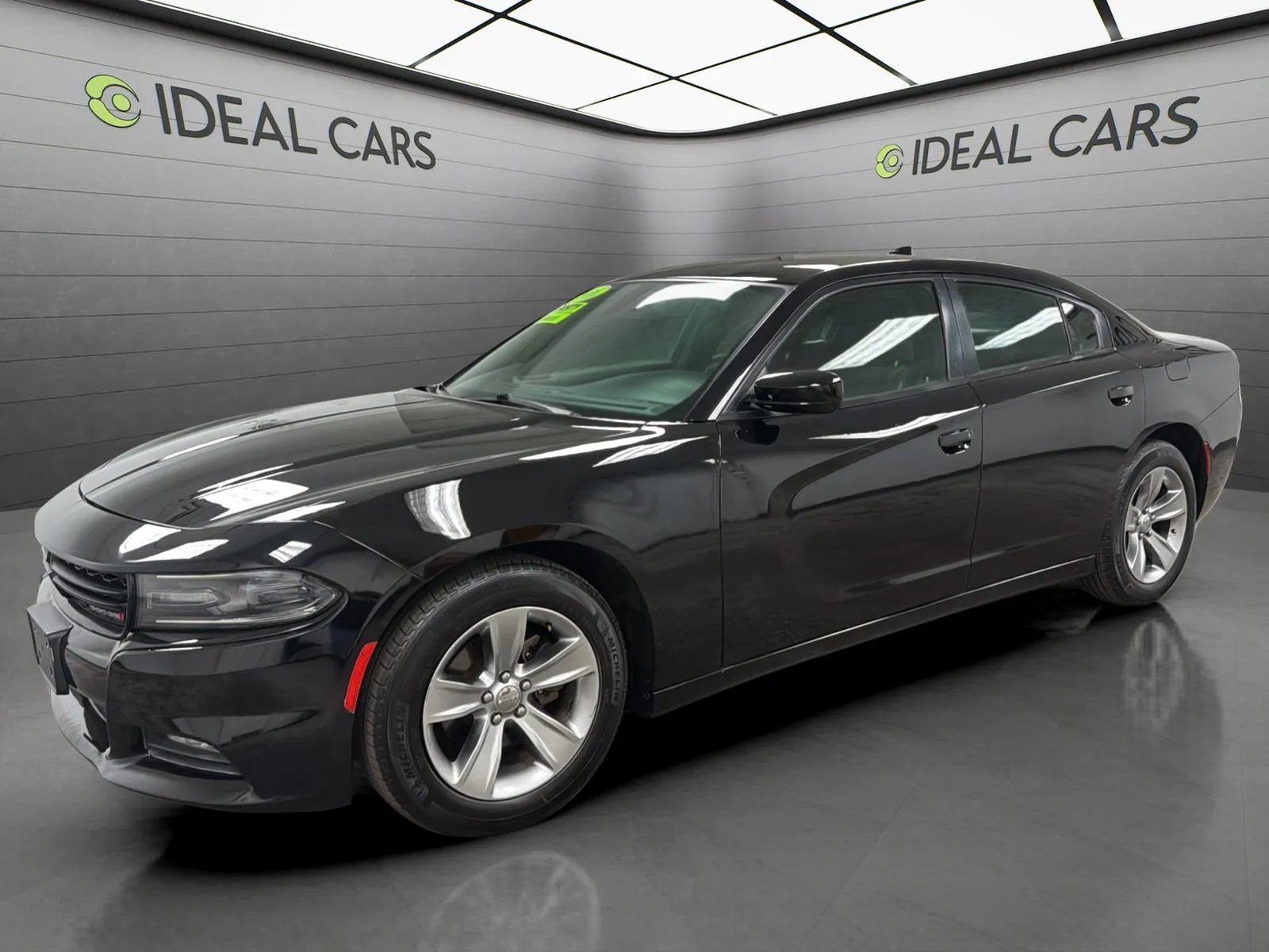Used 2016 Dodge Charger SXT