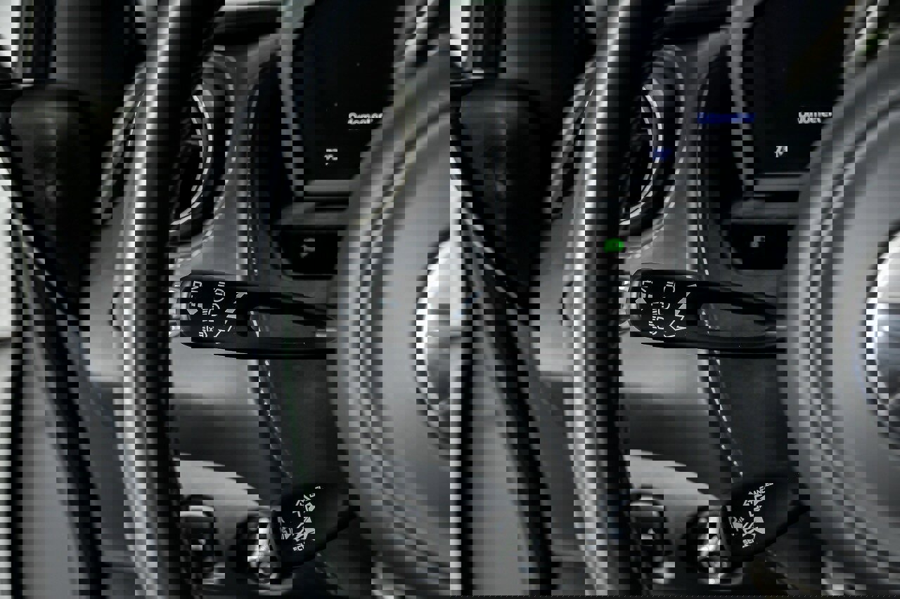 Used 2018 McLaren 720S photo 31