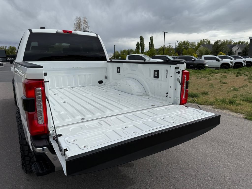 2025 Ford F350 Lariat