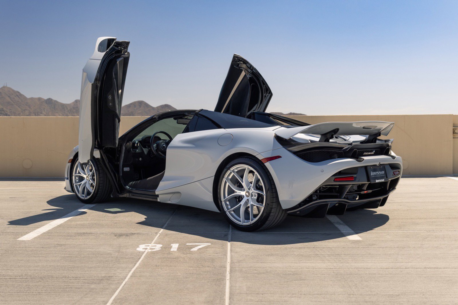 Used 2020 McLaren 720S Spider photo 30