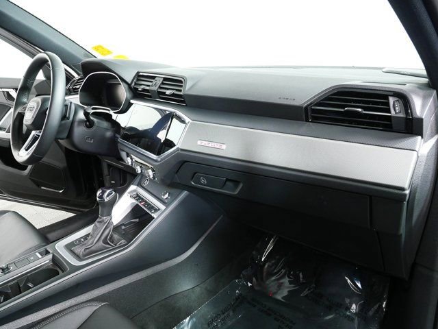 2025 Audi Q3 2.0T Premium Plus