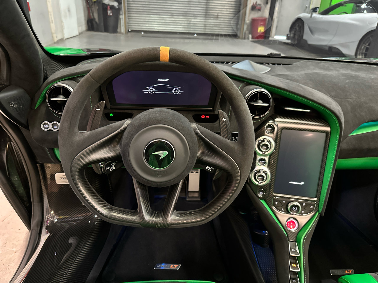 Used 2022 McLaren 765LT photo 41