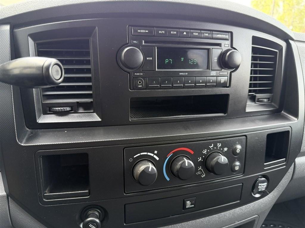 2009 Dodge Ram 2500 Truck SXT