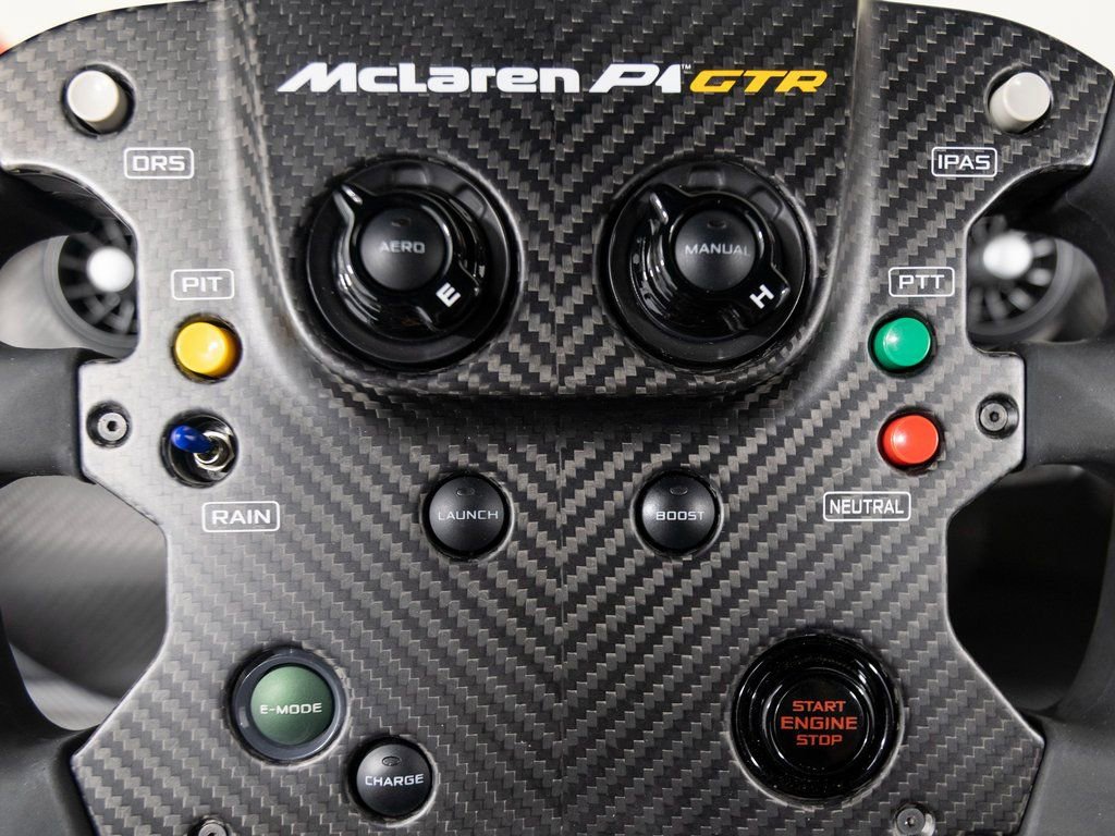 Used 2015 McLaren P1 photo 30