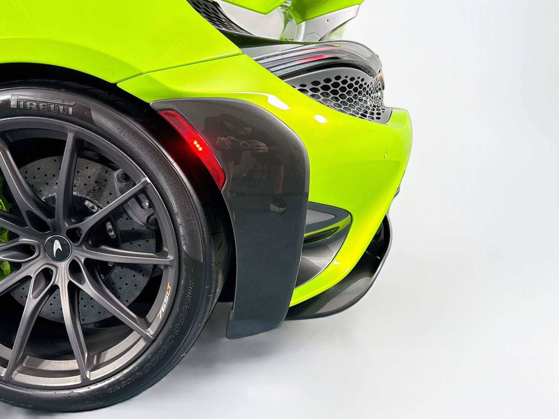 Used 2022 McLaren 765LT photo 62
