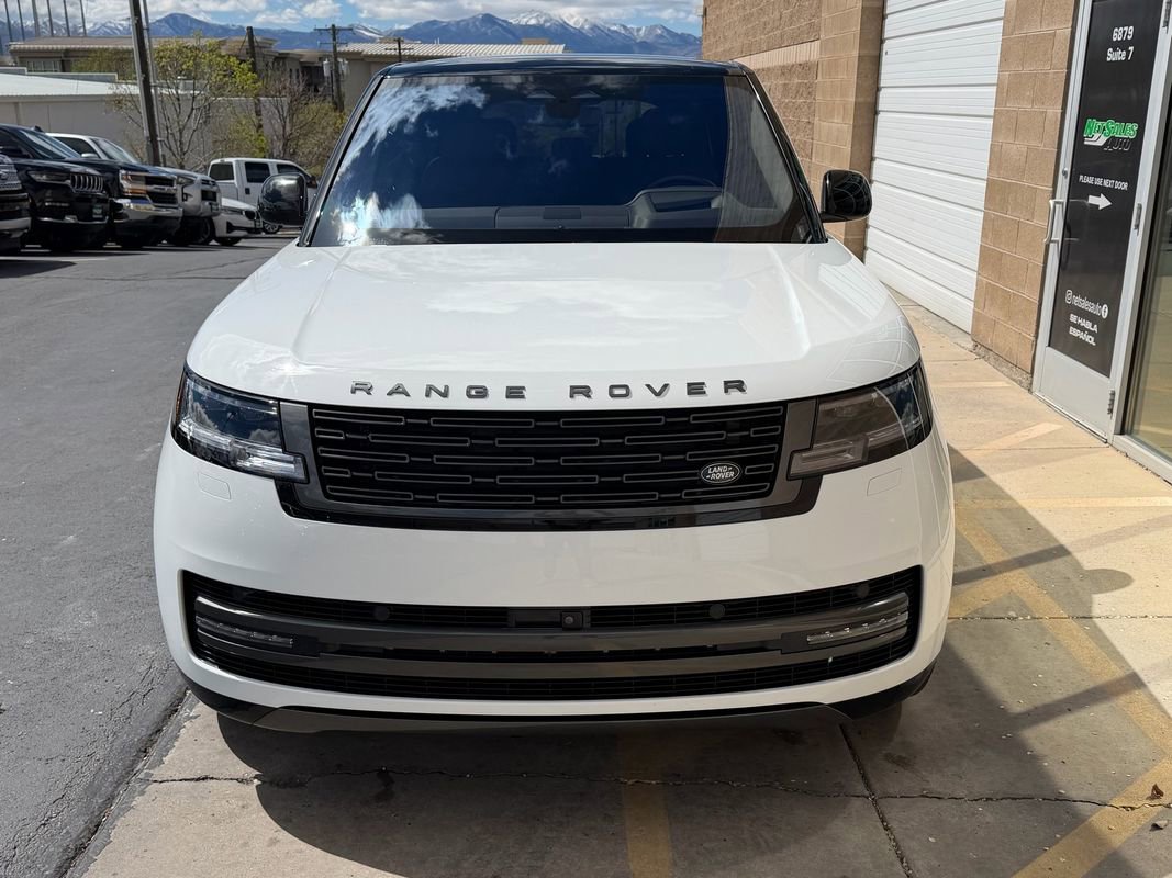 2023 Land Rover Range Rover SE