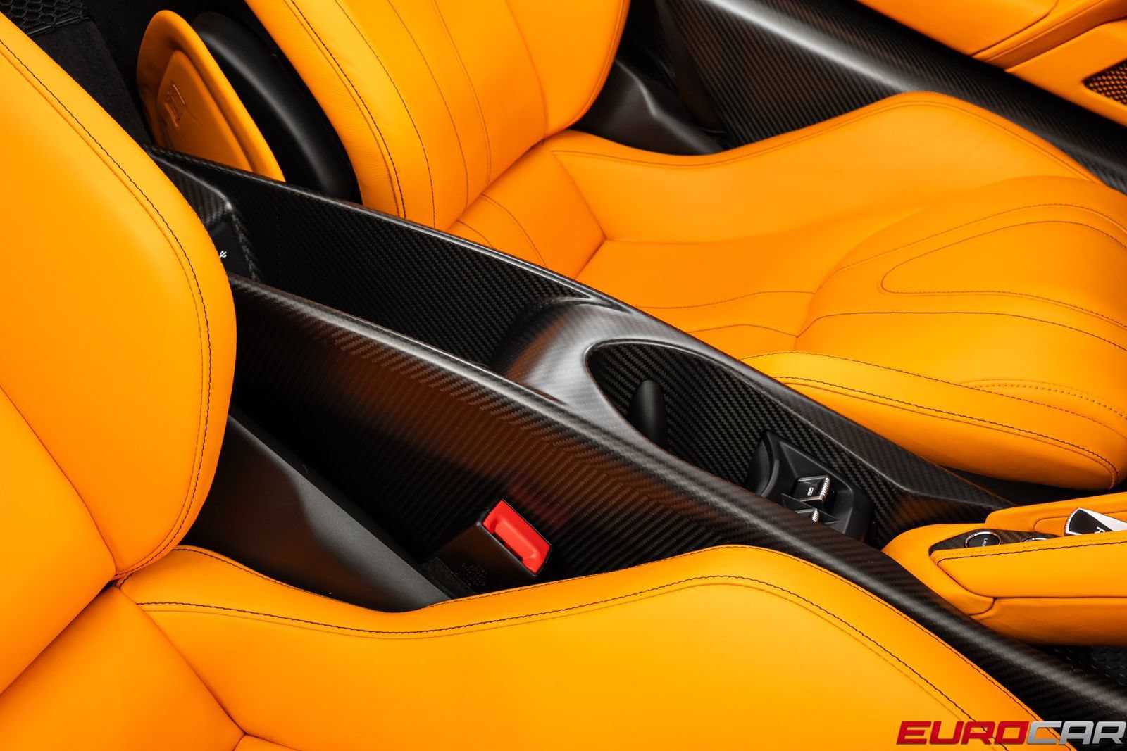 Used 2022 McLaren 765LT photo 38