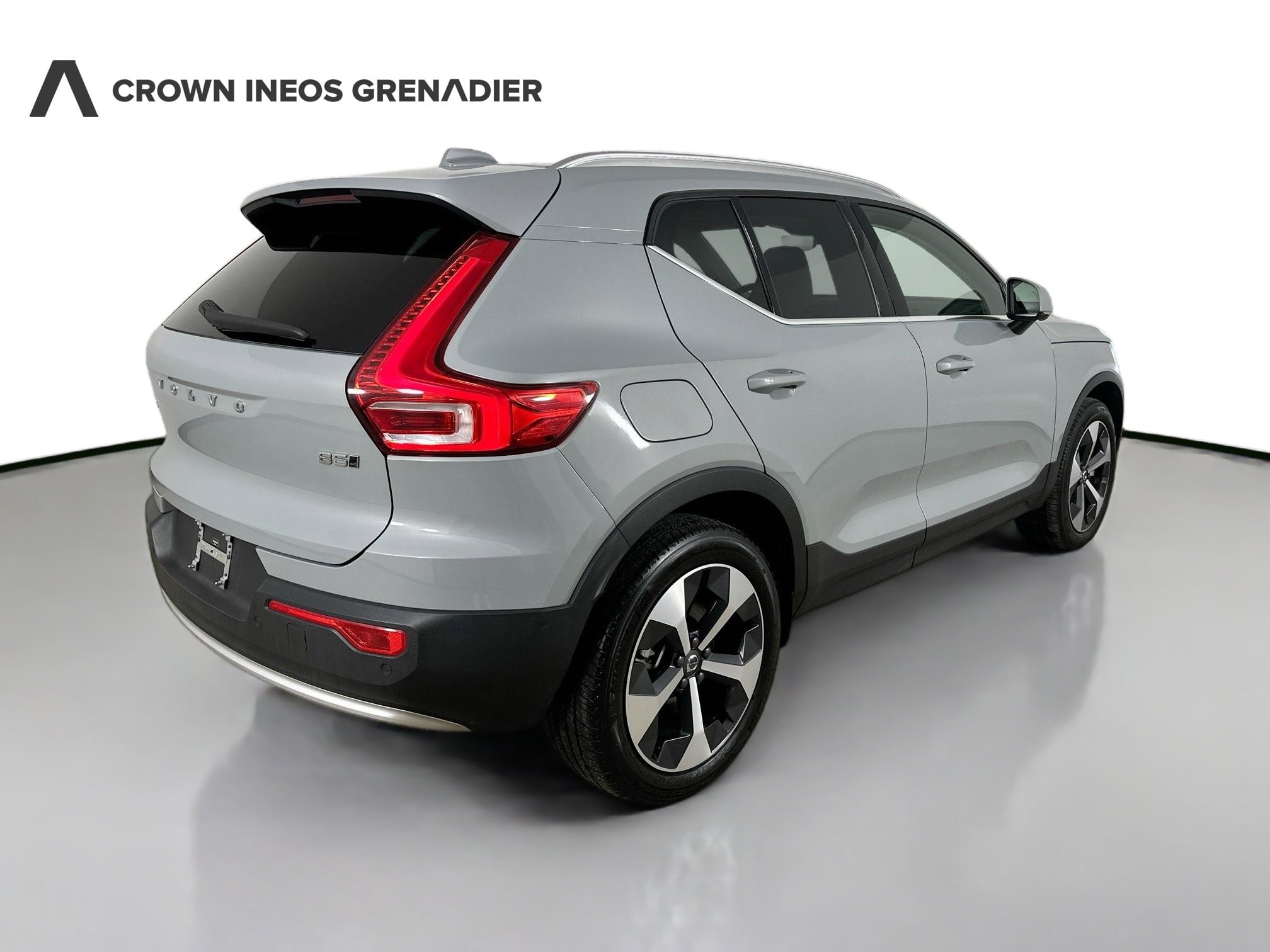 2024 Volvo Xc40 B5 Plus