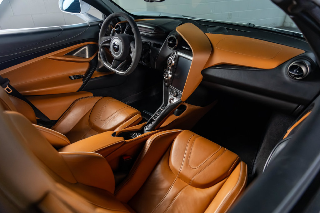 Used 2020 McLaren 720S Luxury photo 44