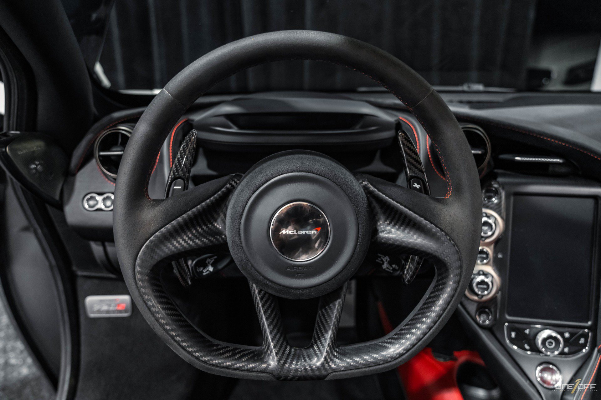 Used 2018 McLaren 720S Performance photo 33
