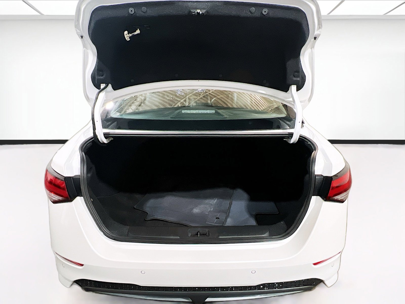 2020 Nissan Sentra SR