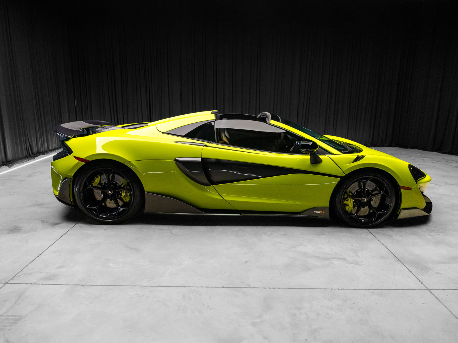 Used 2020 McLaren 600LT Spider photo 26