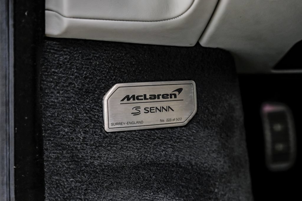 Used 2019 McLaren Senna photo 33