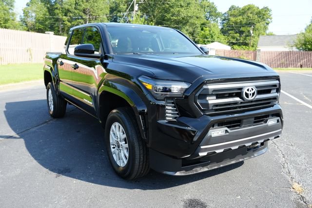 Used 2025 Toyota Tacoma SR5