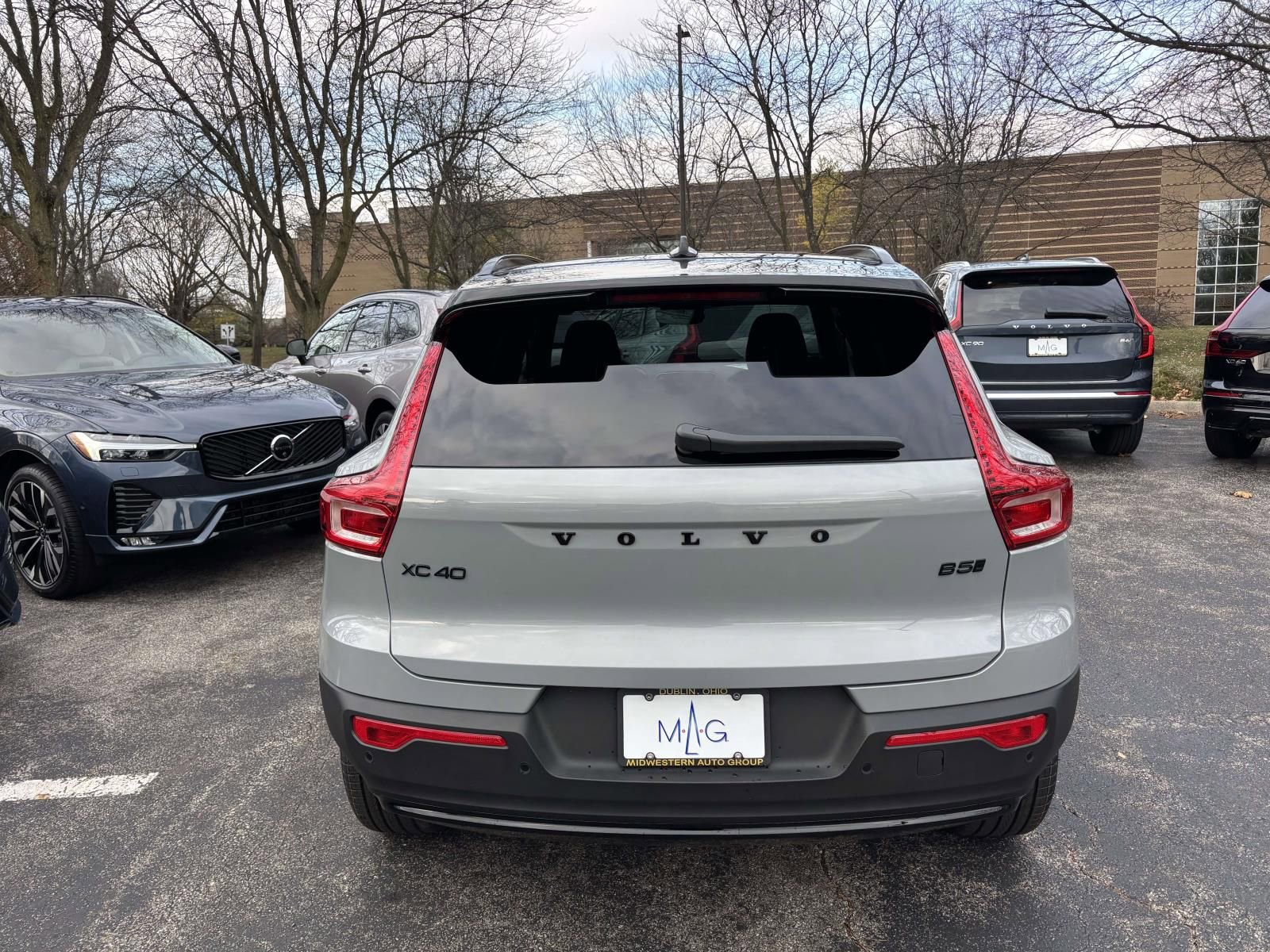 2026 Volvo Xc40 B5 Ultra