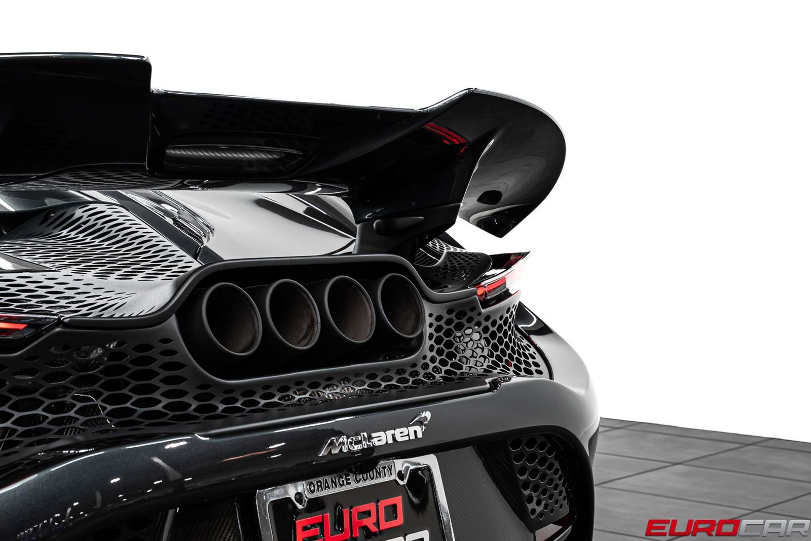 Used 2021 McLaren 765LT photo 29